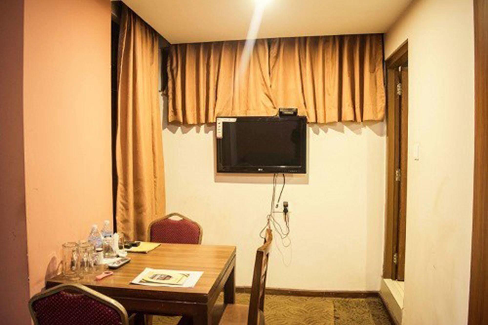 Aryal International Hotel 加德满都 外观 照片