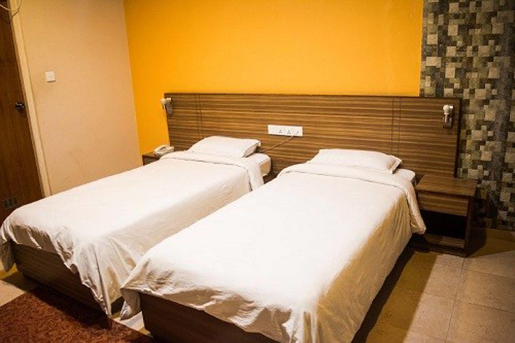 Aryal International Hotel 加德满都 外观 照片
